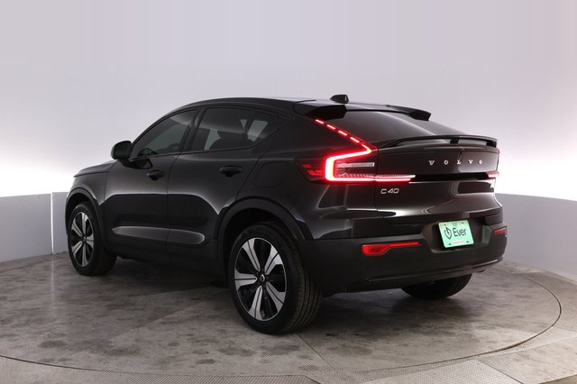 2023 Volvo C40 Recharge — photo 13 of 21