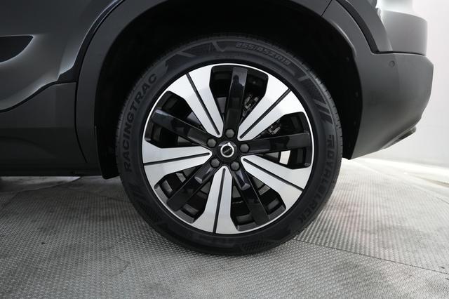 2023 Volvo C40 Recharge — photo 7 of 21