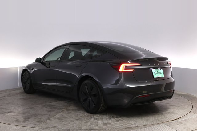 2025 Tesla Model 3 — photo 13 of 21