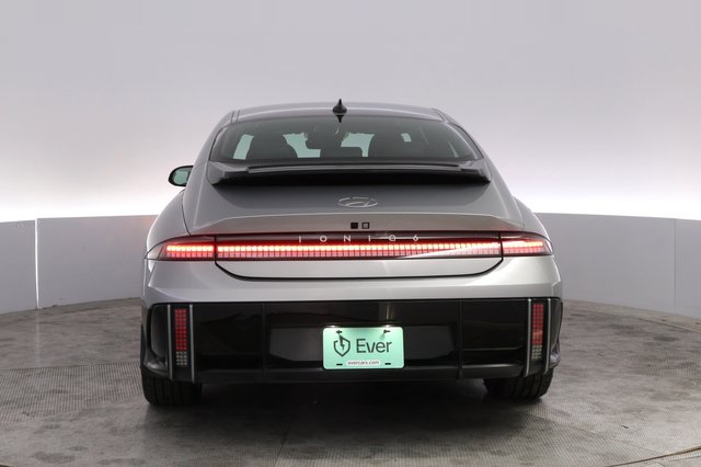 2023 Hyundai IONIQ 6 — photo 12 of 25