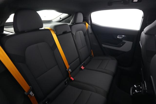 2023 Polestar 2 — photo 4 of 21