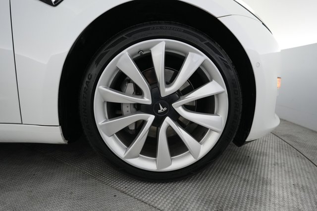 2018 Tesla Model 3 — photo 15 of 21
