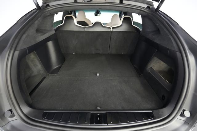 2024 Tesla Model X — photo 6 of 24