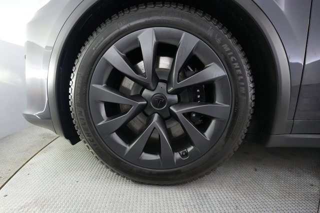 2024 Tesla Model X — photo 15 of 24