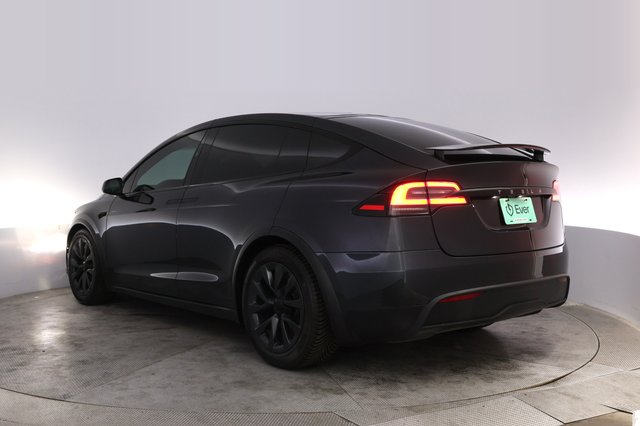 2024 Tesla Model X — photo 13 of 24