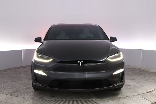 2024 Tesla Model X — photo 9 of 24