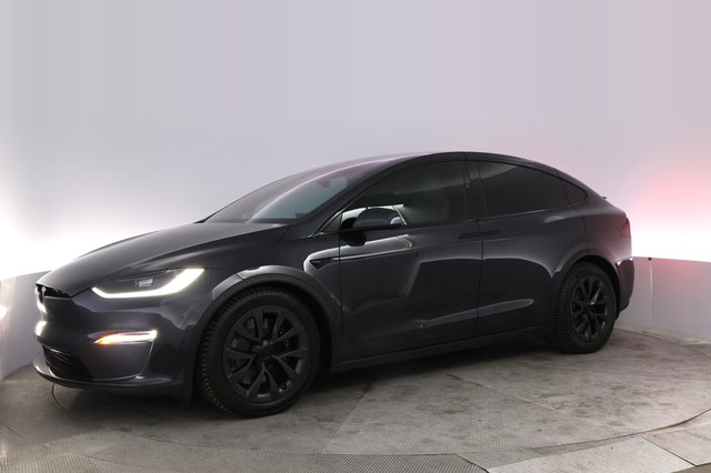 2024 Tesla Model X — photo 14 of 24