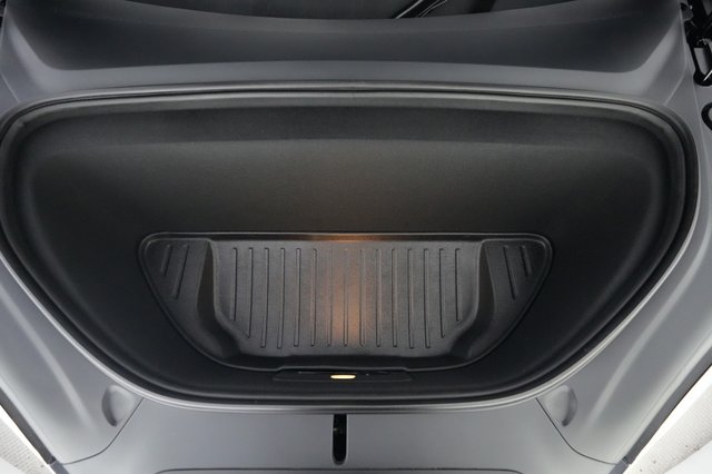 2024 Tesla Model X — photo 21 of 24