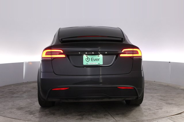2024 Tesla Model X — photo 12 of 24