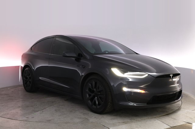2024 Tesla Model X — photo 10 of 24