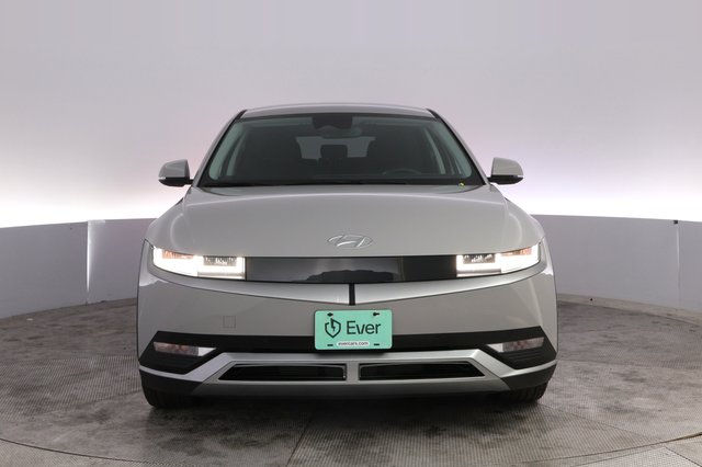 2024 Hyundai IONIQ 5 — photo 9 of 21