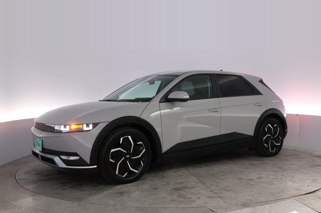 2024 Hyundai IONIQ 5 — photo 14 of 21