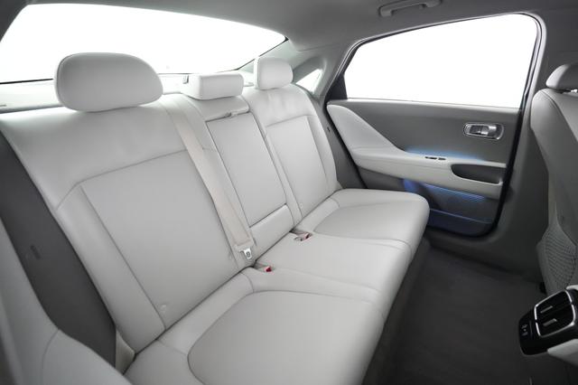2024 Hyundai IONIQ 6 — photo 4 of 24