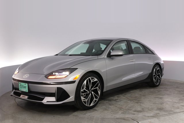 2024 Hyundai IONIQ 6 — VIN KMHM34AA2RA073770