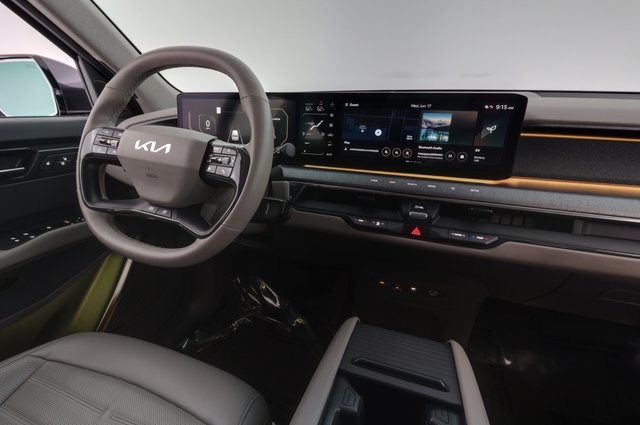 2024 Kia EV9 — photo 22 of 32