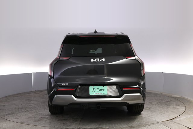 2024 Kia EV9 — photo 12 of 32