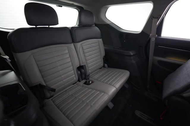 2024 Kia EV9 — photo 21 of 32
