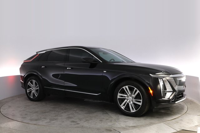 2024 Cadillac Lyriq — photo 11 of 25