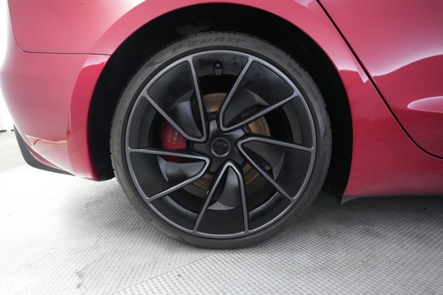 2025 Tesla Model 3 — photo 17 of 28