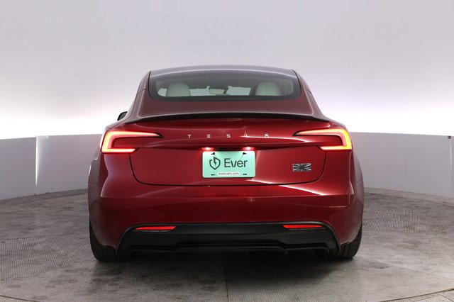 2025 Tesla Model 3 — photo 12 of 28