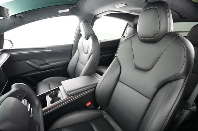 2023 Tesla Model X — photo 3 of 27