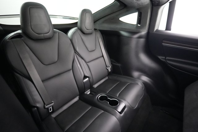 2023 Tesla Model X — photo 21 of 27