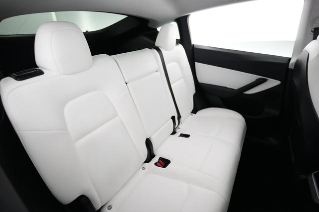 2021 Tesla Model Y — photo 4 of 21