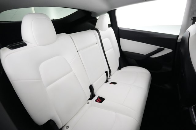 2021 Tesla Model Y — photo 4 of 21