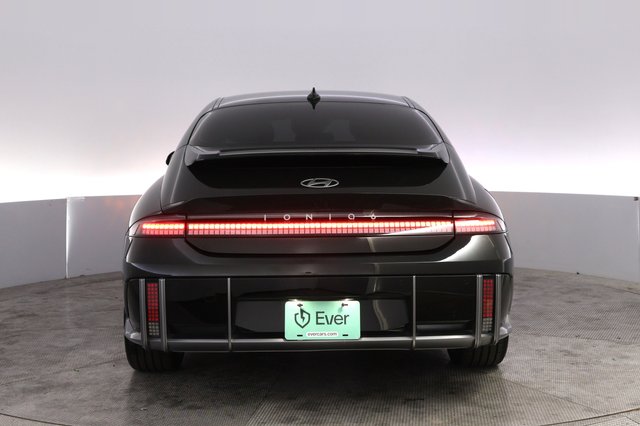 2023 Hyundai IONIQ 6 — photo 12 of 21