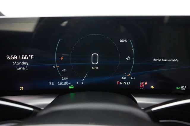 2024 Cadillac Lyriq — photo 5 of 20