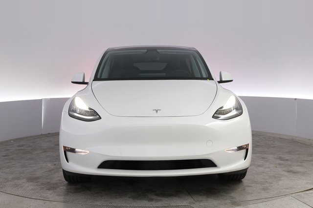 2021 Tesla Model Y — photo 9 of 27