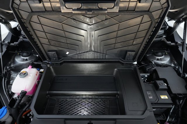 2024 Kia Niro EV — photo 20 of 23