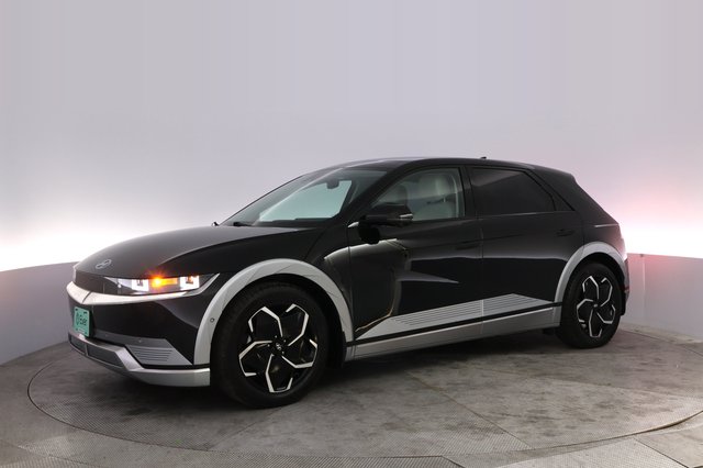 2024 Hyundai IONIQ 5 — photo 14 of 31