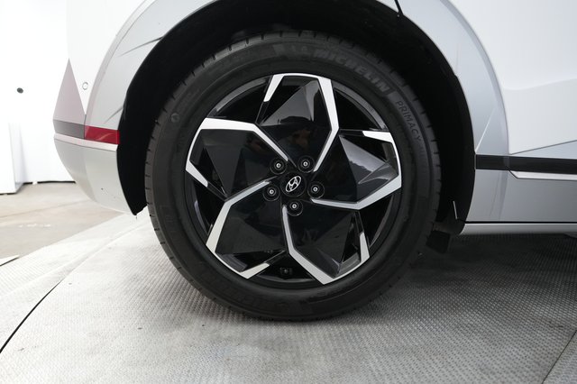 2024 Hyundai IONIQ 5 — photo 15 of 21