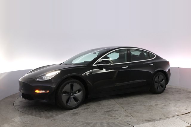 2019 Tesla Model 3 — photo 14 of 32