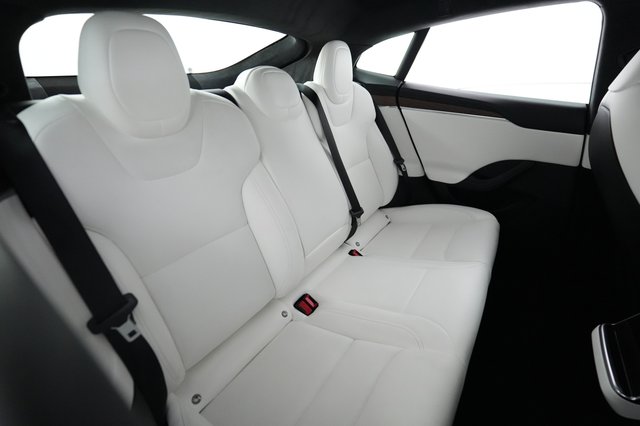 2023 Tesla Model S — photo 4 of 23