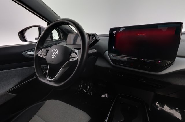 2023 Volkswagen ID.4 — photo 20 of 27