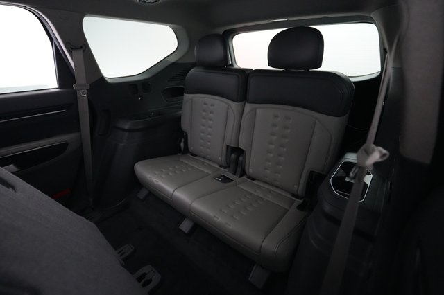 2024 Kia EV9 — photo 19 of 36
