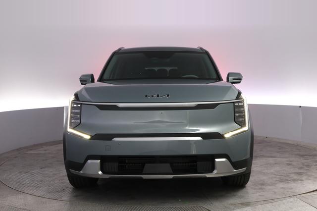 2024 Kia EV9 — photo 9 of 36