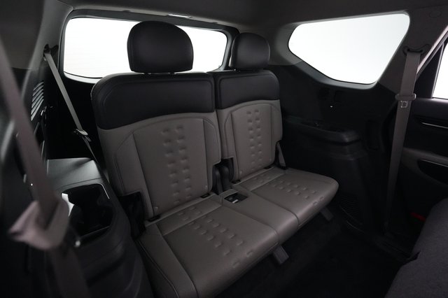2024 Kia EV9 — photo 20 of 36