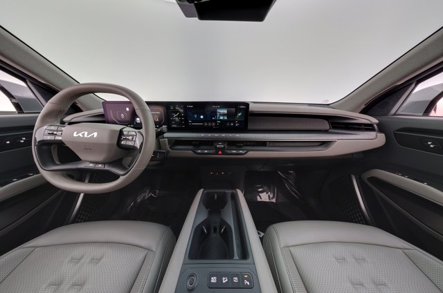 2024 Kia EV9 — photo 22 of 36
