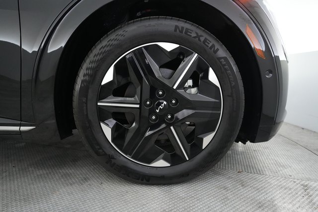 2025 Kia EV6 — photo 16 of 24