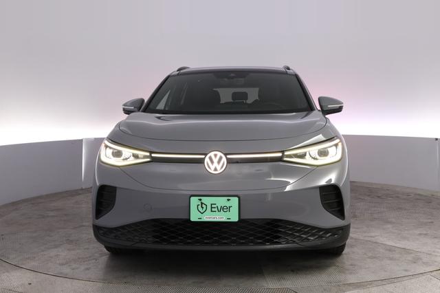 2022 Volkswagen ID.4 — photo 9 of 22