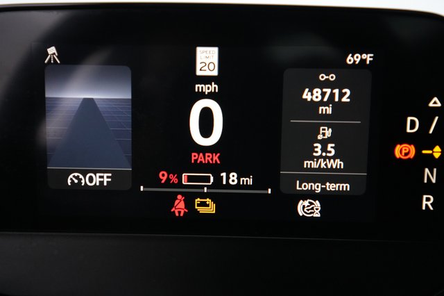 2022 Volkswagen ID.4 — photo 5 of 22