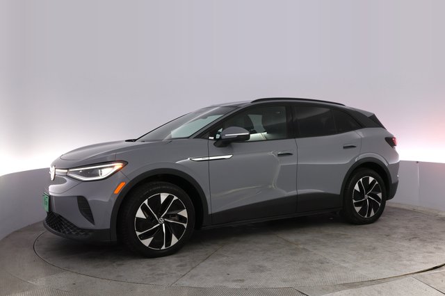 2022 Volkswagen ID.4 — photo 14 of 22