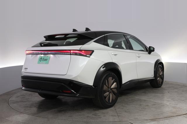 2023 Nissan Ariya — photo 2 of 24