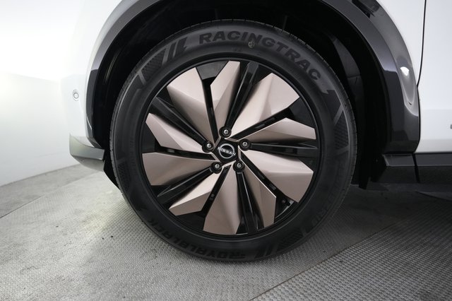 2023 Nissan Ariya — photo 15 of 24