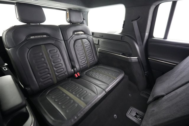 2024 Rivian R1S — photo 21 of 27