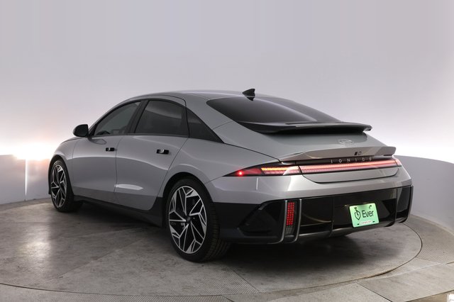 2024 Hyundai IONIQ 6 — photo 13 of 26