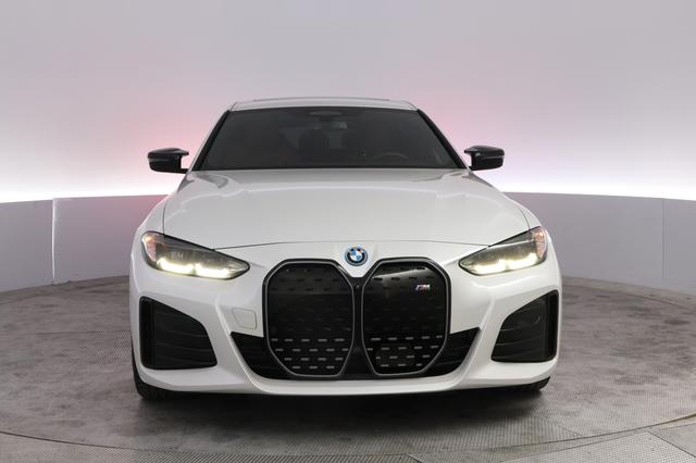 2024 BMW i4 — photo 9 of 25